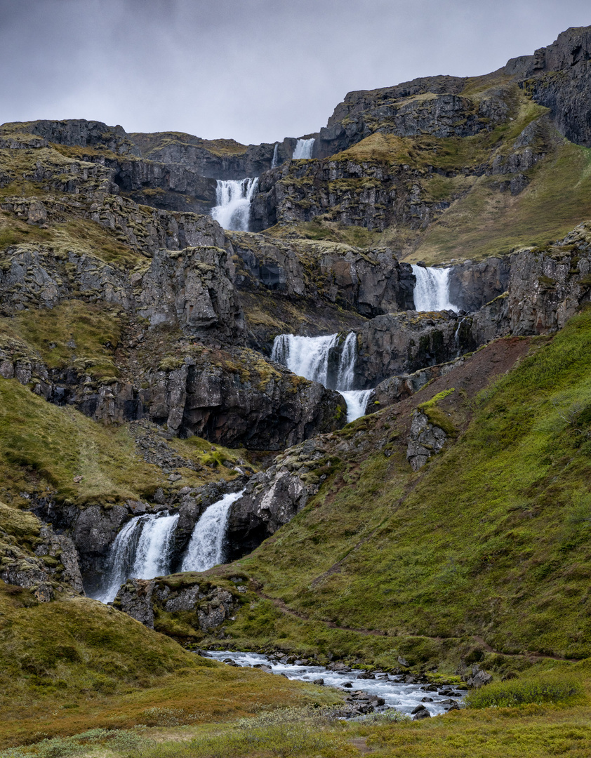 Kaskaden des Klifbrekkufossar