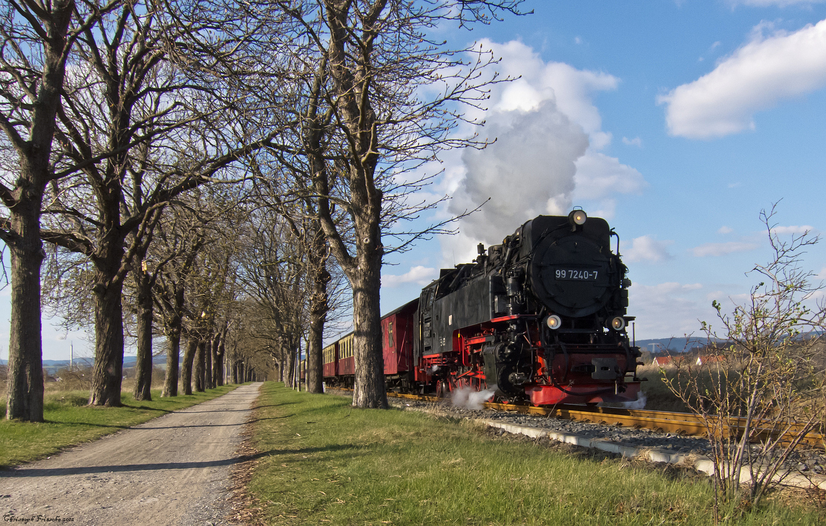 Kastanienallee am Ostersonntag