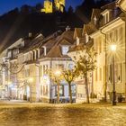 Kastelburg über Waldkirch am Abend