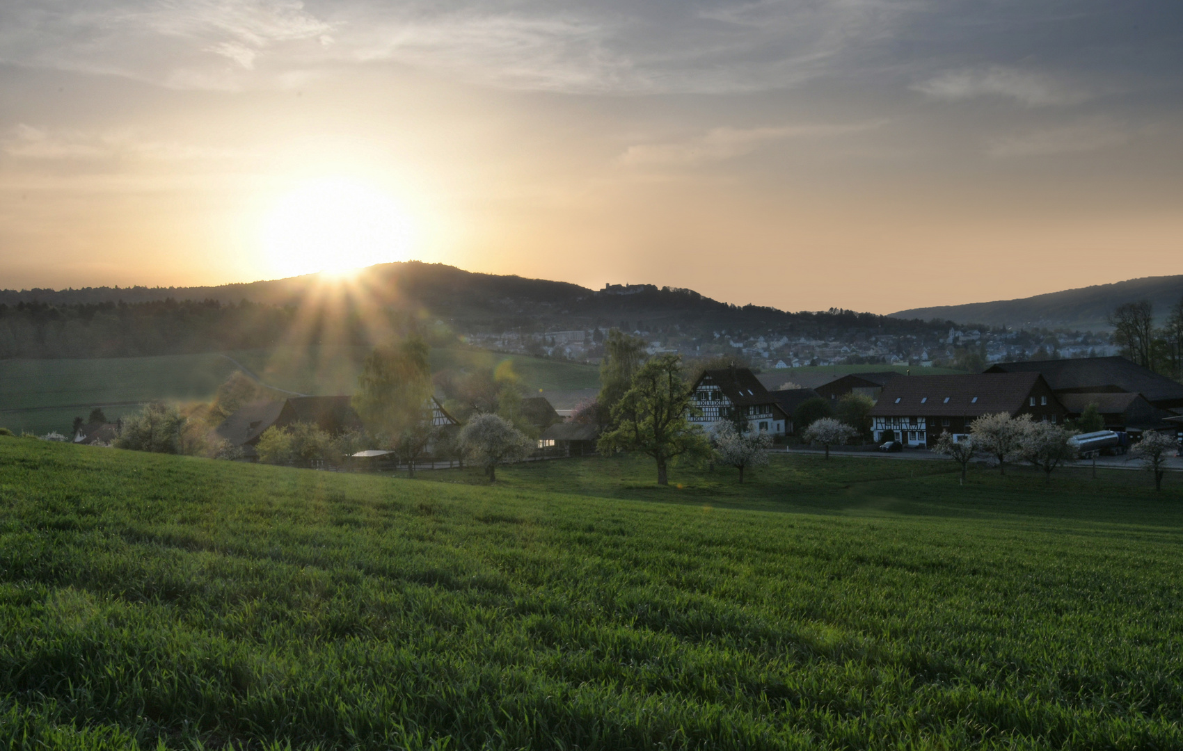 Kastelhof am Abend