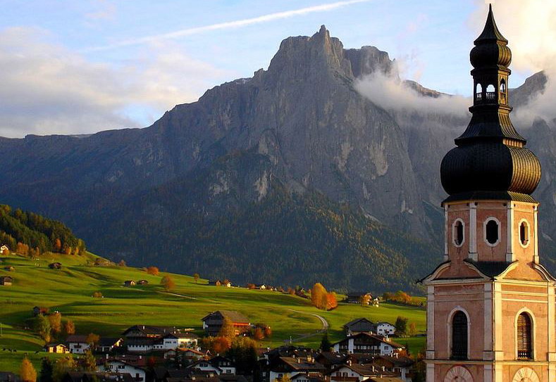 Kastelruth - Blick auf das Schlerngebiet