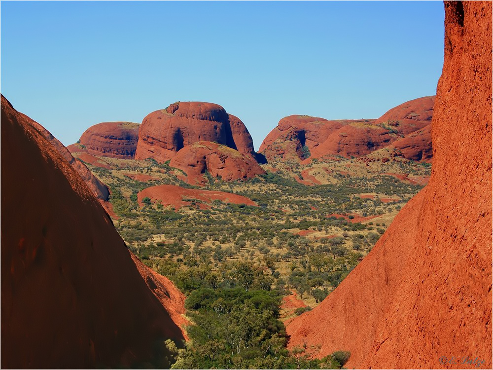 Kata Tjuta 3 **The Valley of the Winds**