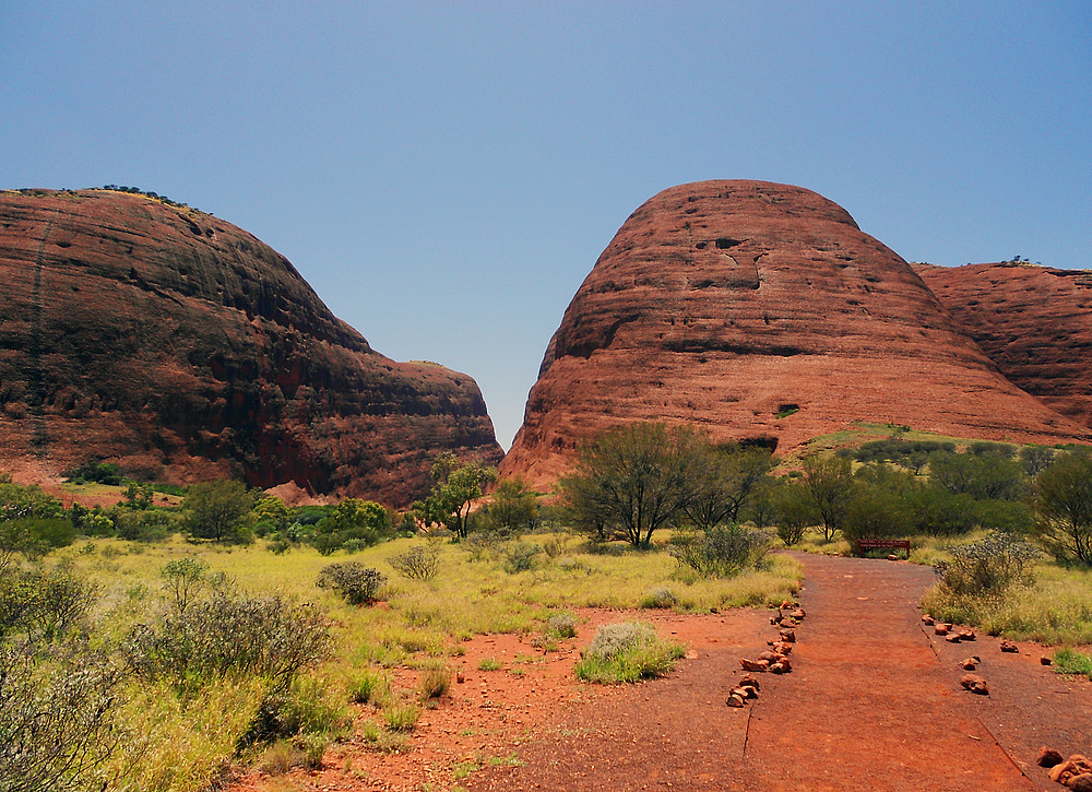 ..Kata Tjuta / Mount Olga 7..