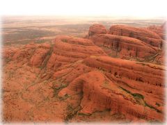 Kata Tjuta von oben