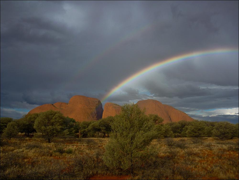 Kata Tjutas rainbow