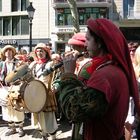 Katalanische Musikgruppe auf den Ramblas am 23. April 2008