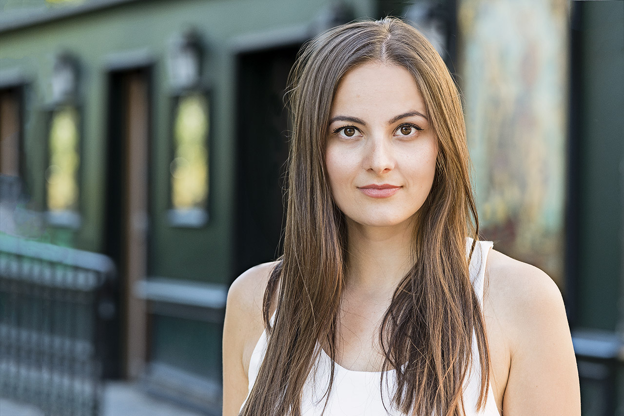 Kateryna in Montmartre