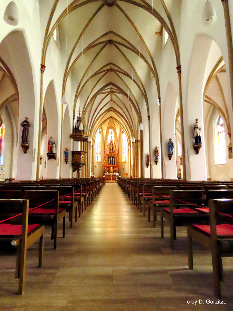 Kath. Pfarrkirche St. Marien in Neustadt/W. !