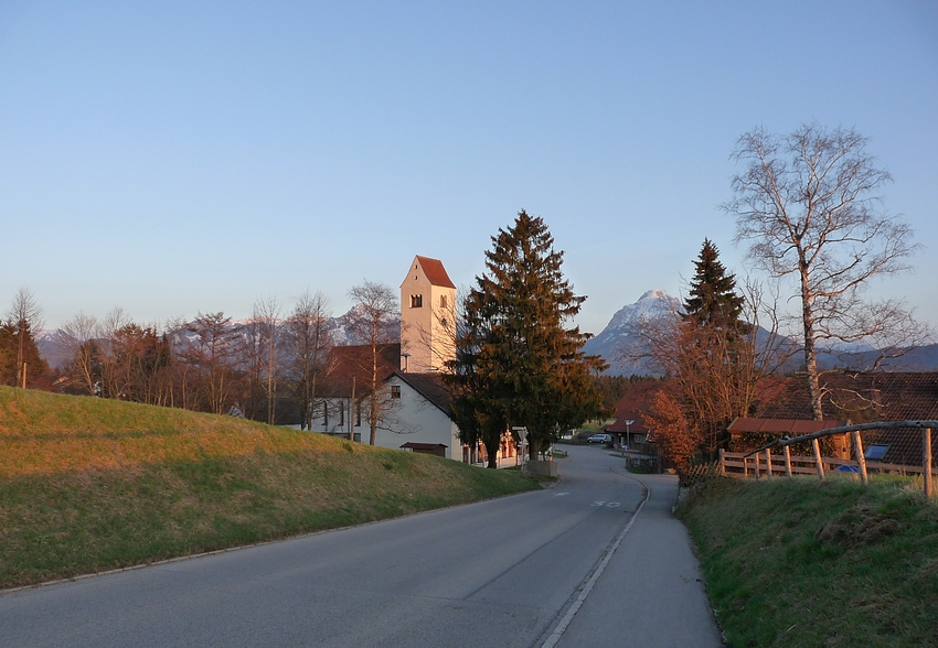 Kath. Pfarrkirche St. Peter und Paul, Hopfen am See