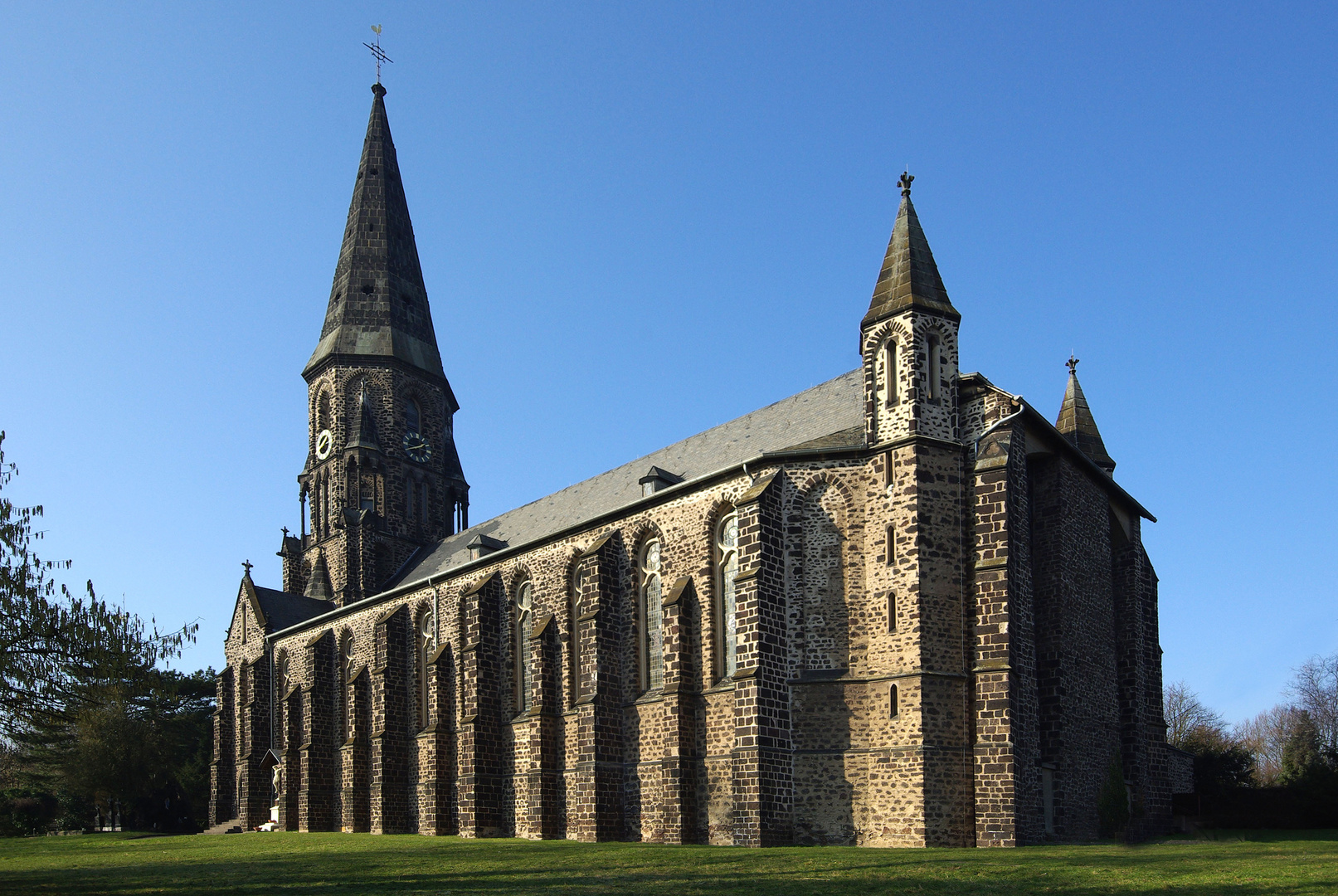 Kath. Pfarrkirche St.Mauritius und Maternus Koblenz-Rübenach (2)
