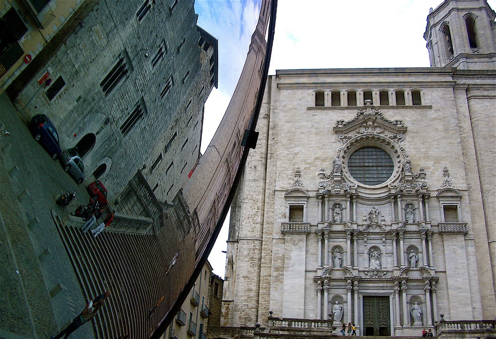 Kathedrale im Spiegel