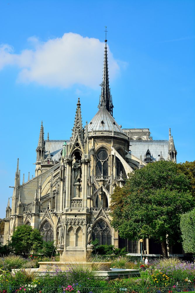 Kathedrale Notre-Dame; zum zweiten