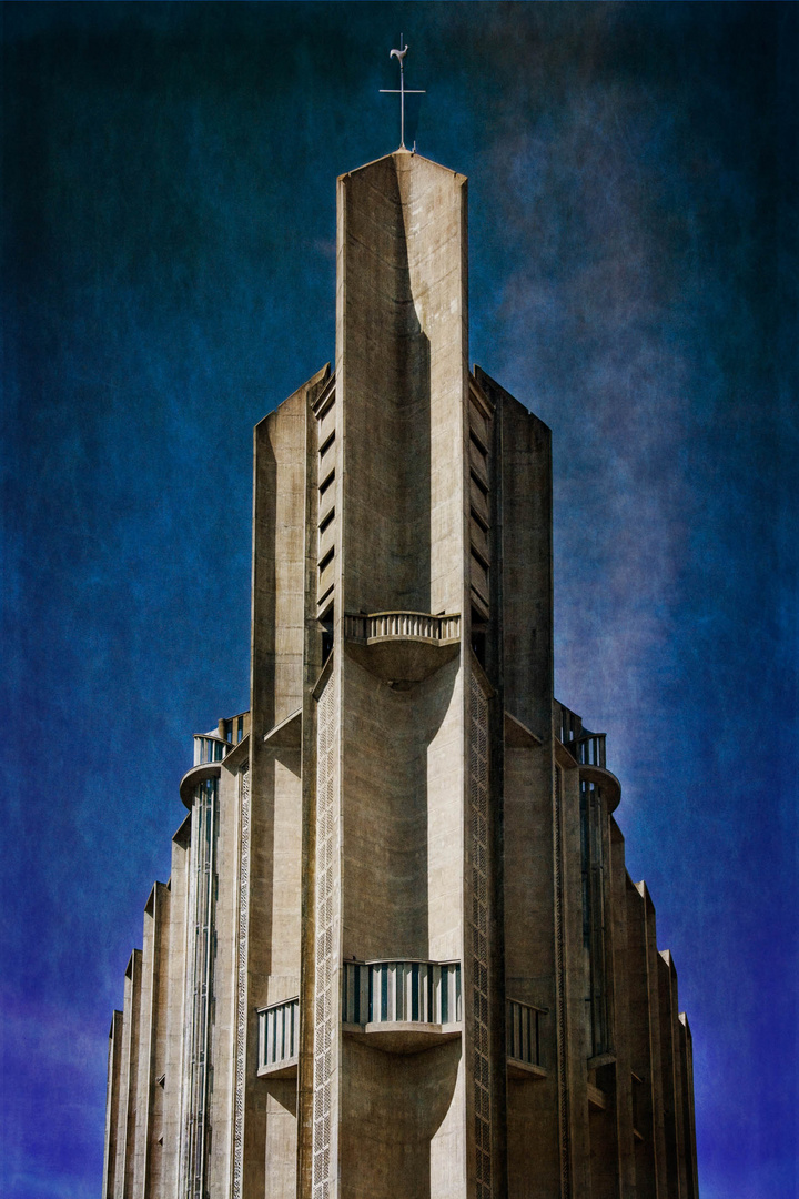 Kathedrale Royan-2_color