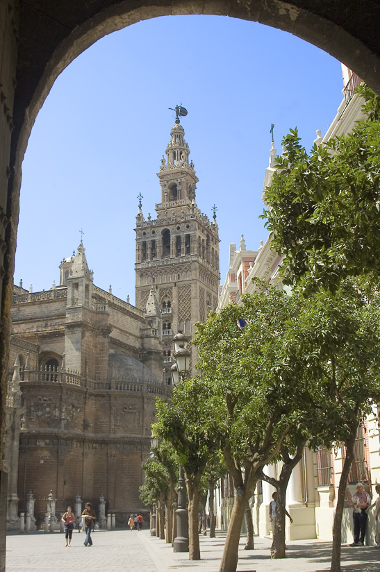 Kathedrale Santa Maria von Sevilla mit Giralda