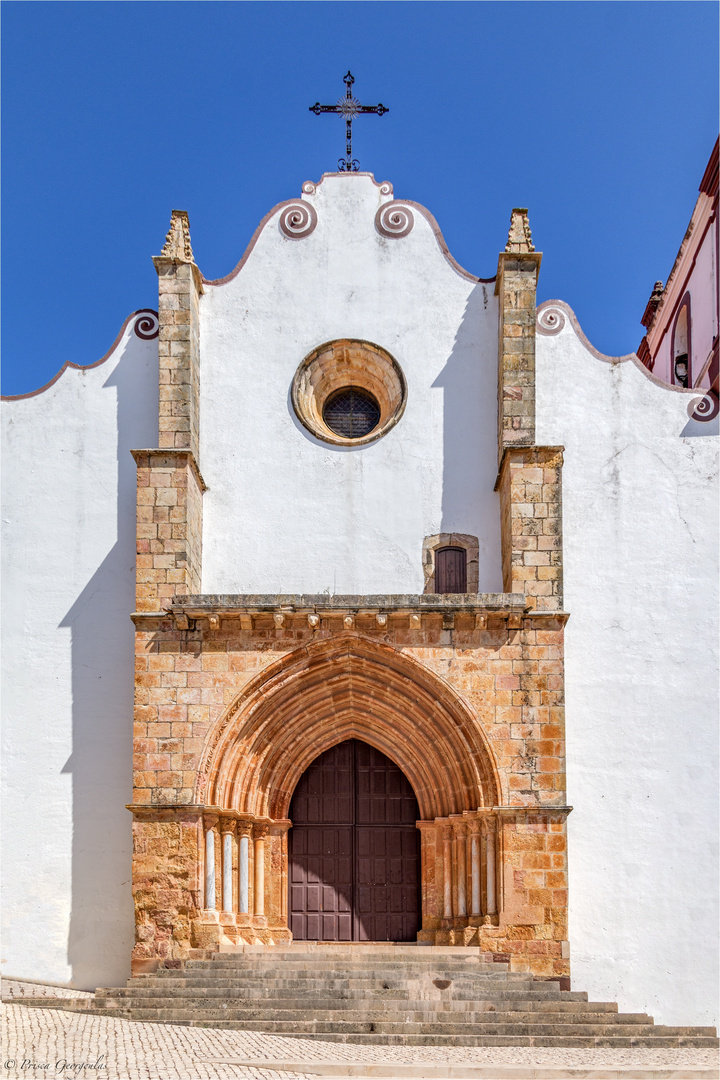 Kathedrale „Sé Velha“ - Spitzbogenportal