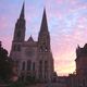 Kathedrale von Chartres im Morgenlicht