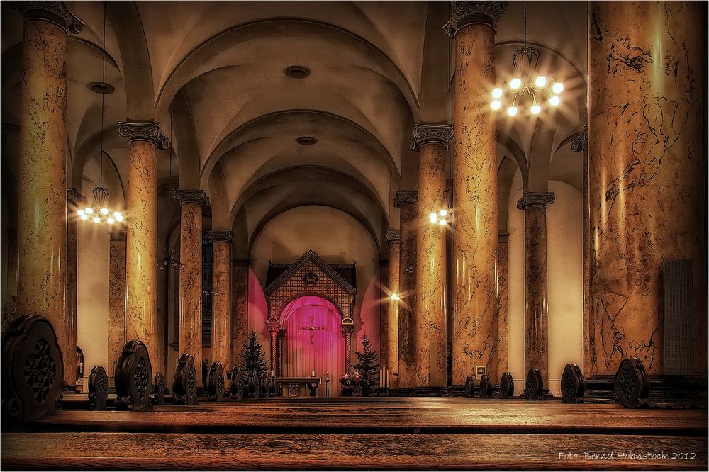 Katholische Hauptpfarrkirche St. Dionysius  Krefeld ..... Adventszeit