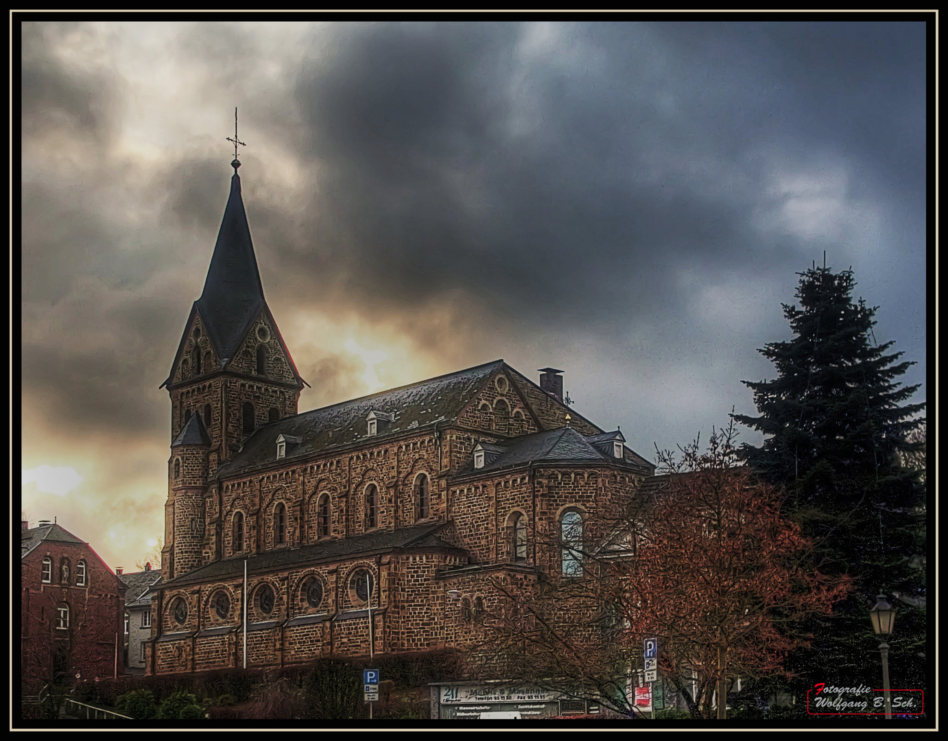 Katholische Pfarrkirche St. Mariä Himmelfahrt Hückeswagen