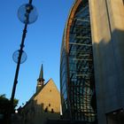 Kaufhaus Peek&Cloppenburg mit Antoniterkirche u. Straßenlaternen, Köln