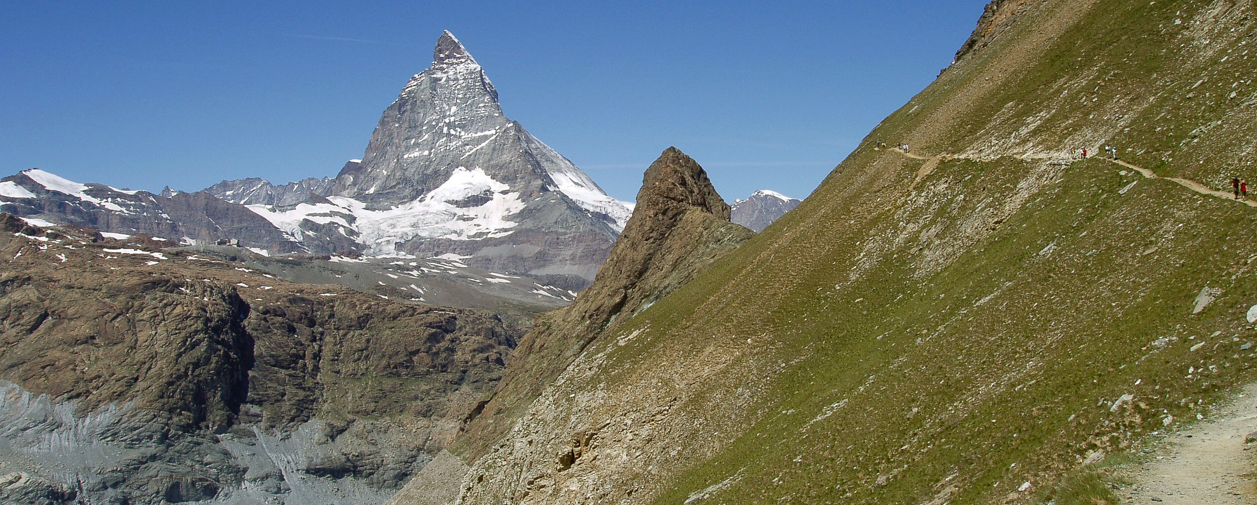 Kaum zu glauben aber das  Walliser Riffelhorn ist fast so hoch wie die Zugspitze...