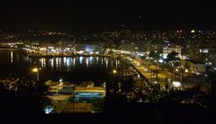 Kavala bei Nacht