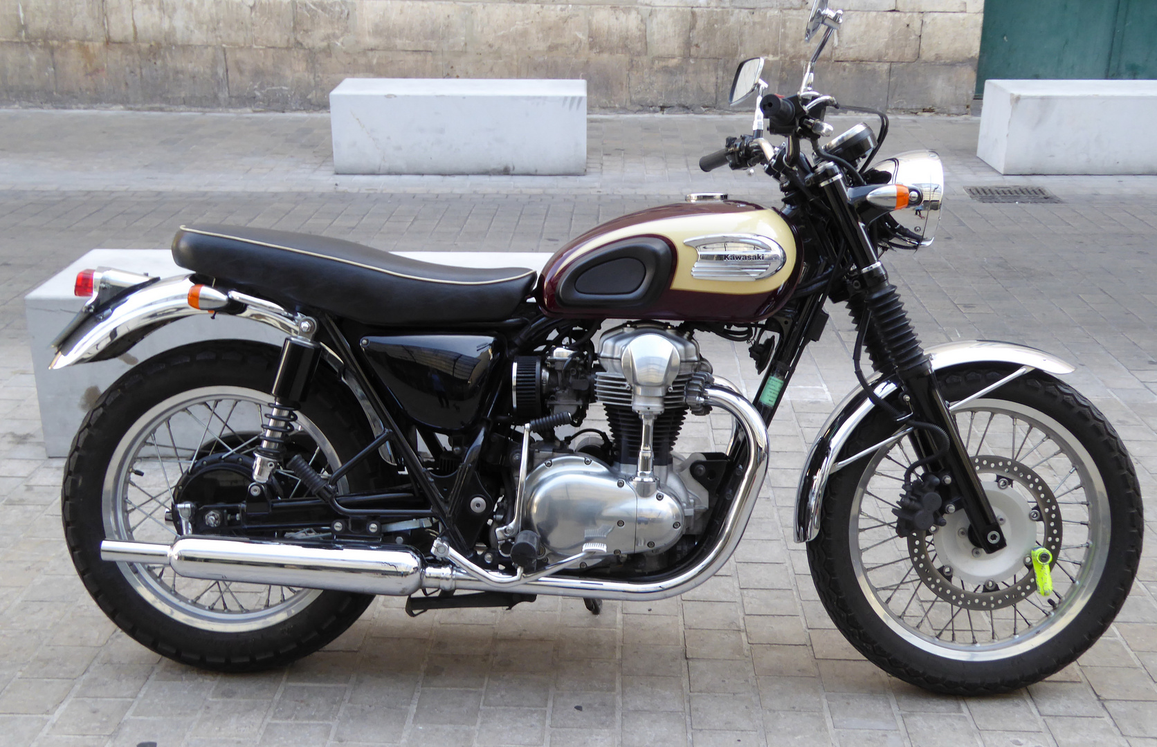 Kawasaki W 800