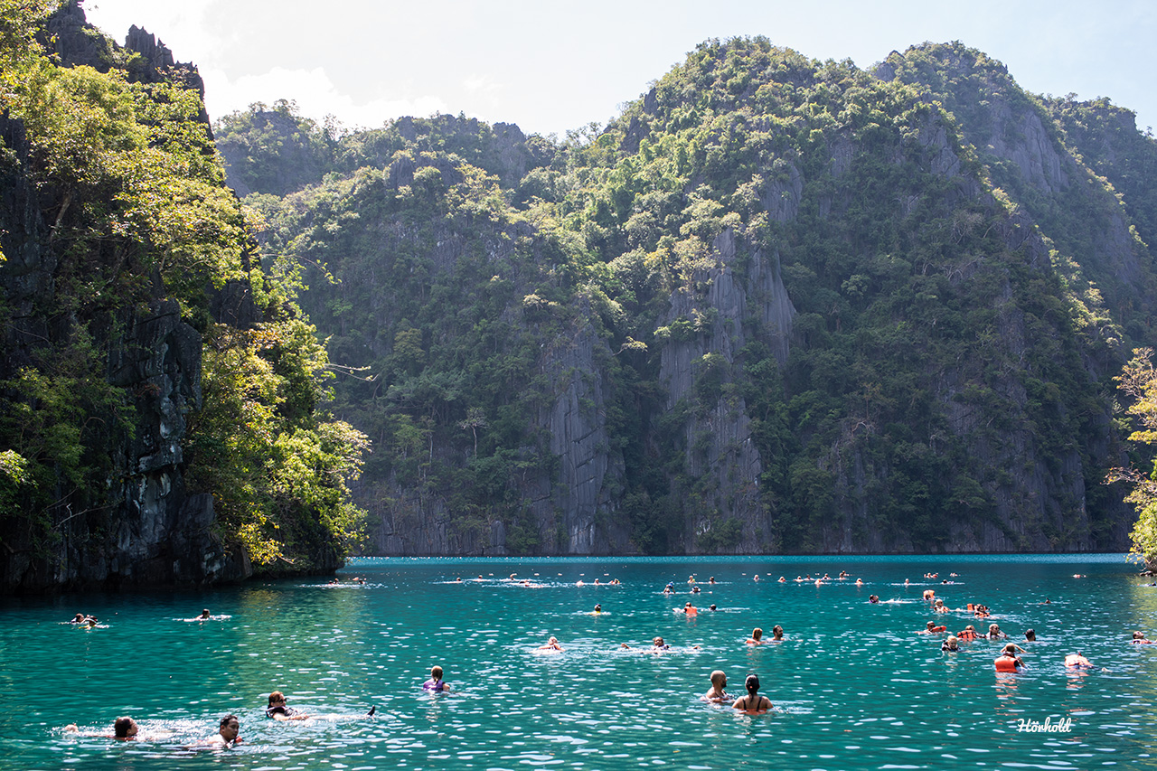 Kayangan Lake