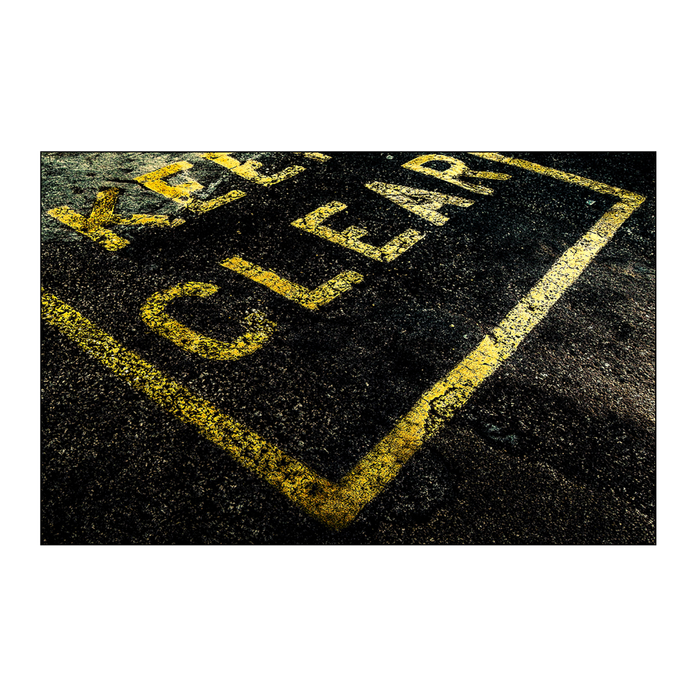 KEEP CLEAR