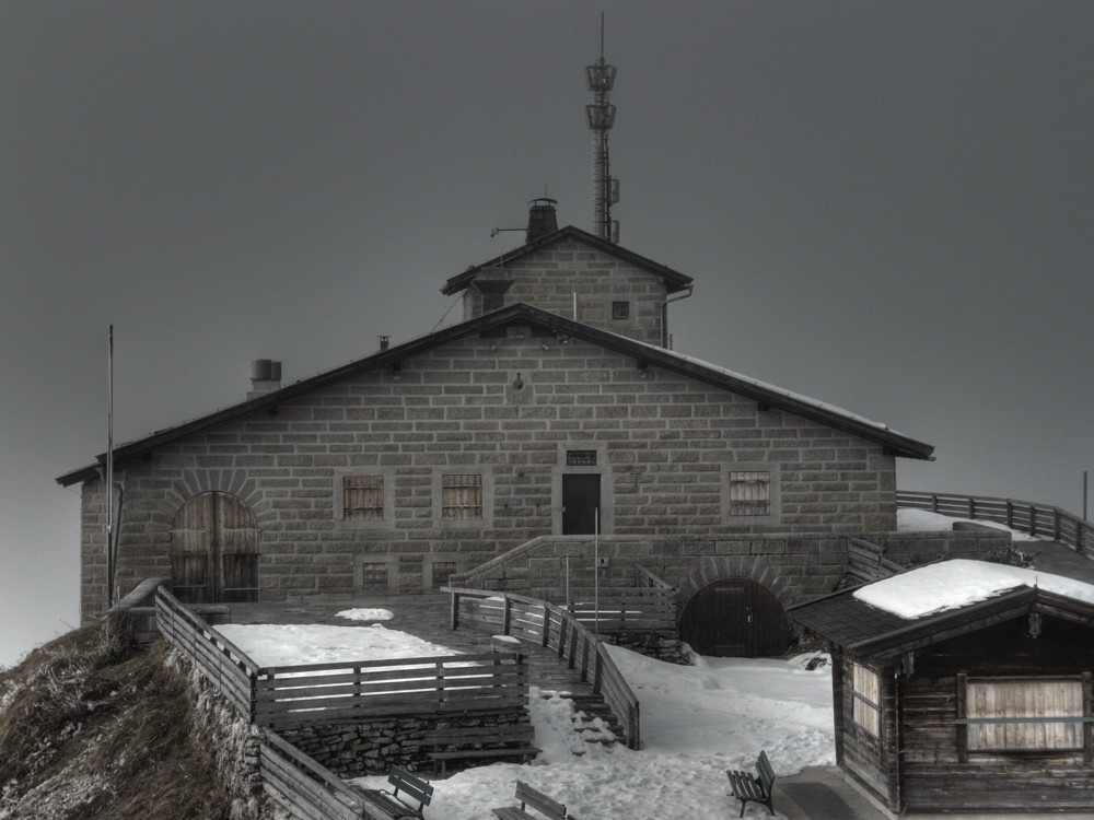 Kehlsteinhaus im Nebel (HDR)