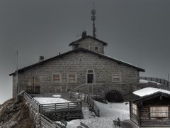 Kehlsteinhaus im Nebel (HDR)