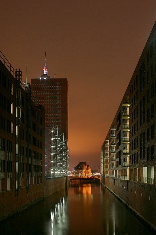 Kehrwiederfleet am sehr frühen Morgen