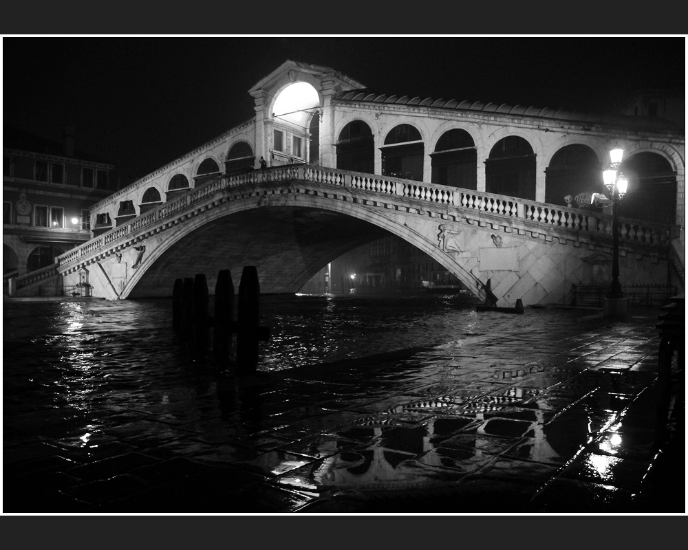 Kein acqua alta am Rialto