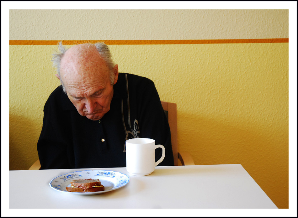 Kein Appetit Foto & Bild erwachsene, menschen im alter, senioren Bilder auf