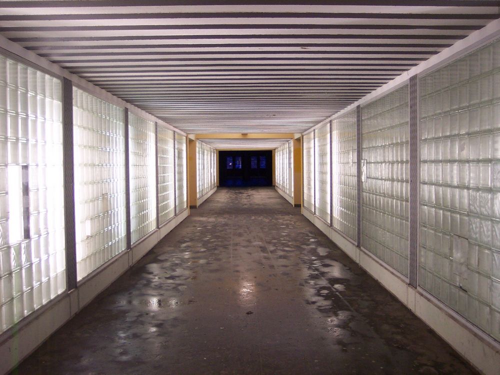 kein Licht am Ende vom Tunnel Foto & Bild architektur, tunnel tunell, motive Bilder auf
