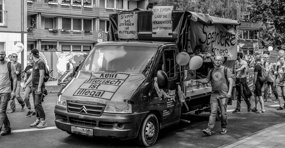 kein Mensch ist illegal! Foto & Bild reportage dokumentation
