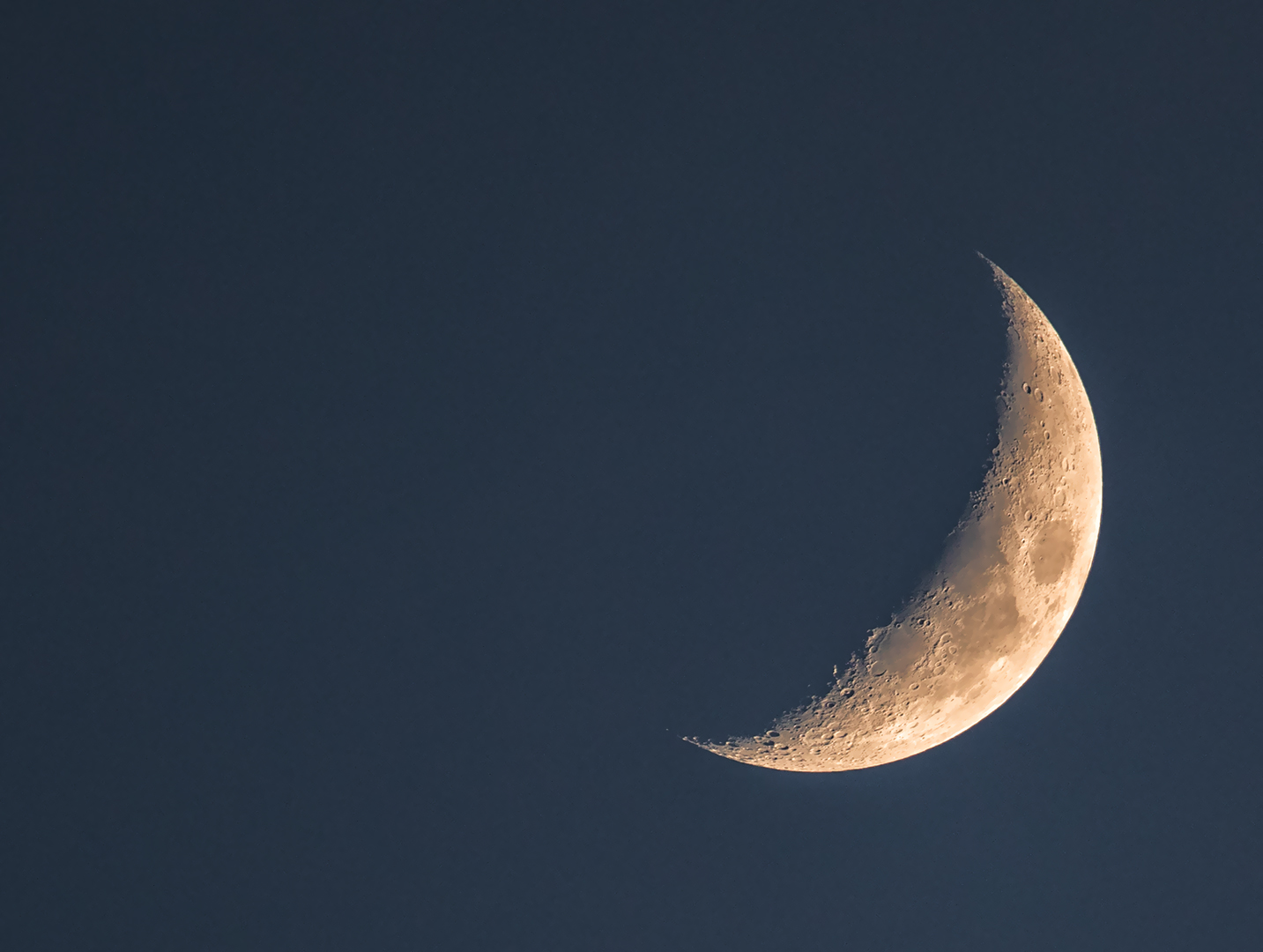 Kein Platz für den Mann im Mond...