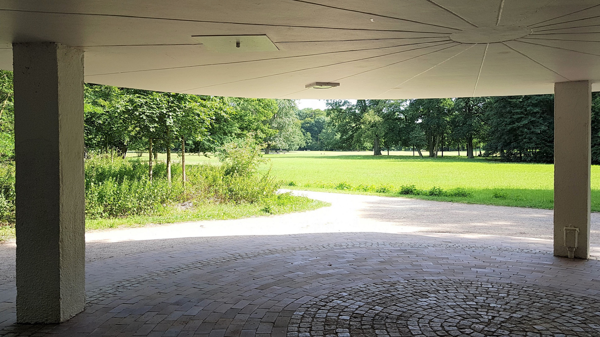 Kein UFO im Bürgerpark gelandet!!!!