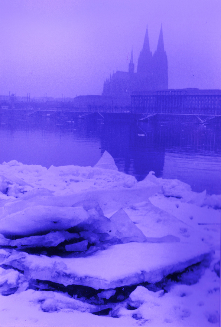 KEIN WEIHWASSER - KÖLN und DOM im WINTER 1962 / 63