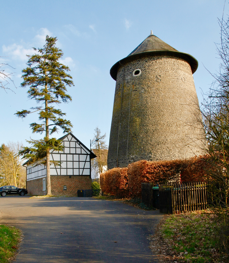 Kein Wind auf der Mühle