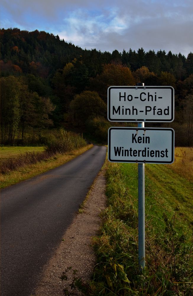 "Kein Winterdienst für Hochiminh!"  -  Ob da die Ami`s ihre Finger im Spiel hatten......? von ruubin 