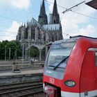 Kein Zug kommt in Köln daran vorbei, den Dom zu passieren