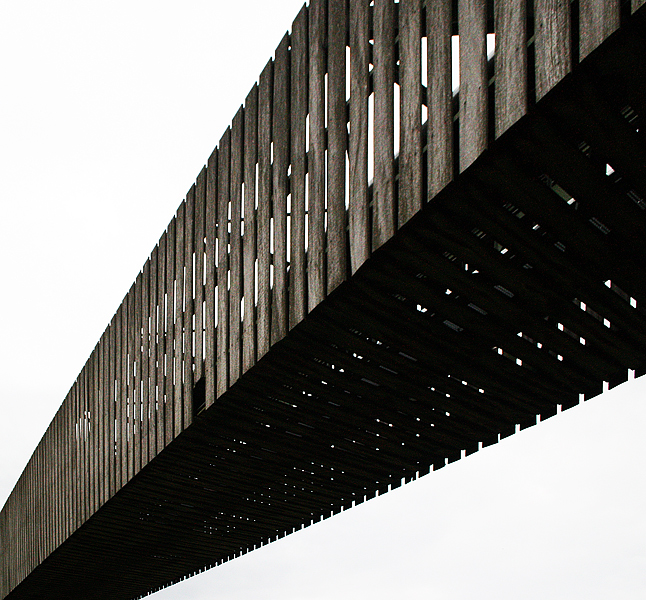 keine Brücke im landläufigen Sinne...