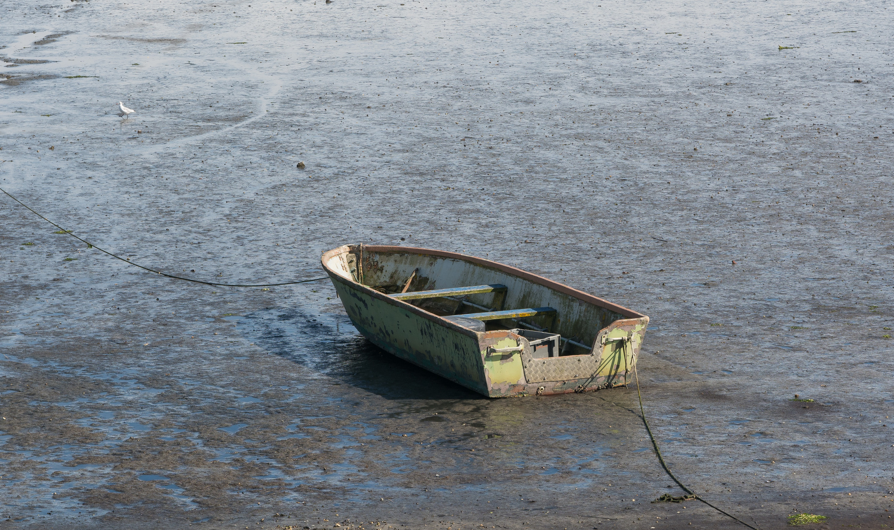 Keine Handbreit Wasser unter dem Kiel