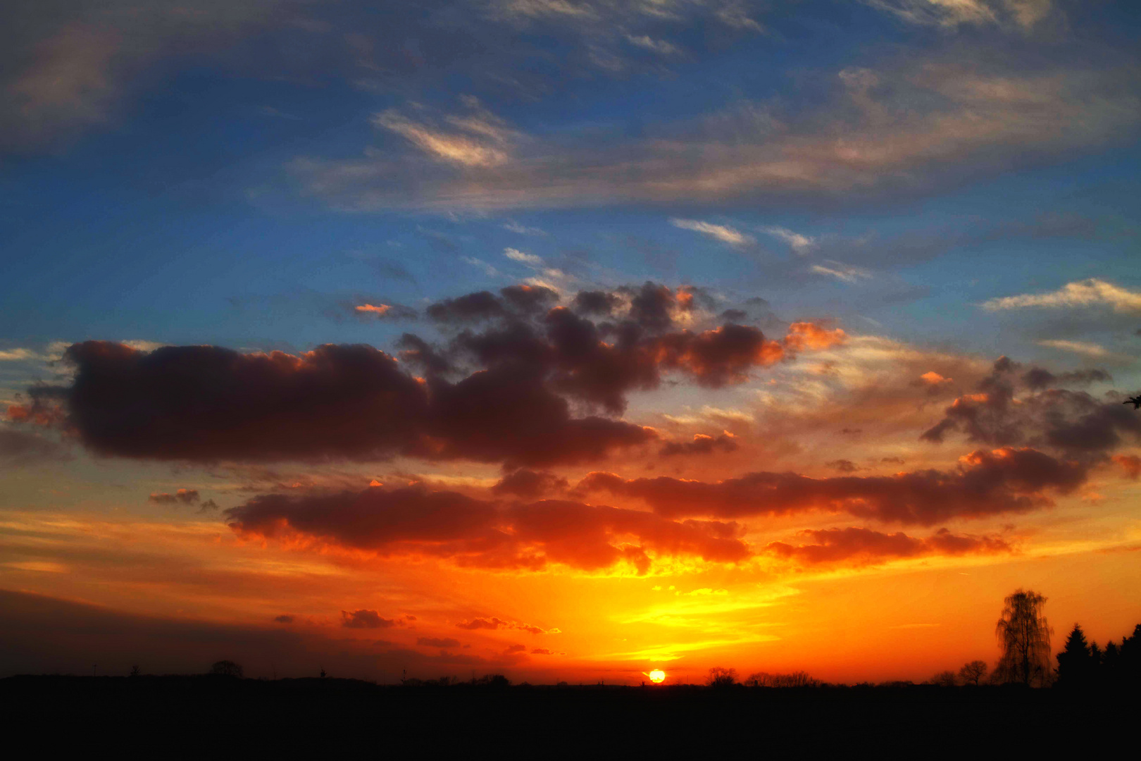 - keine sonnenfinsternis aber sonnenuntergang -