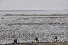 Keitum auf Sylt - Radfahrer vor dem Watt