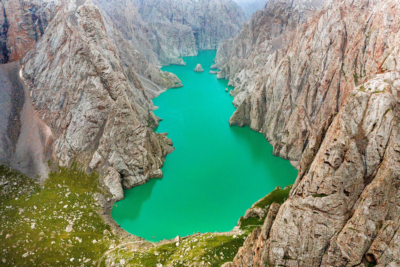 Kel-Suu-Lake Kirgistan