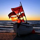 Kellenhusen - Fischerboot am Strand ...