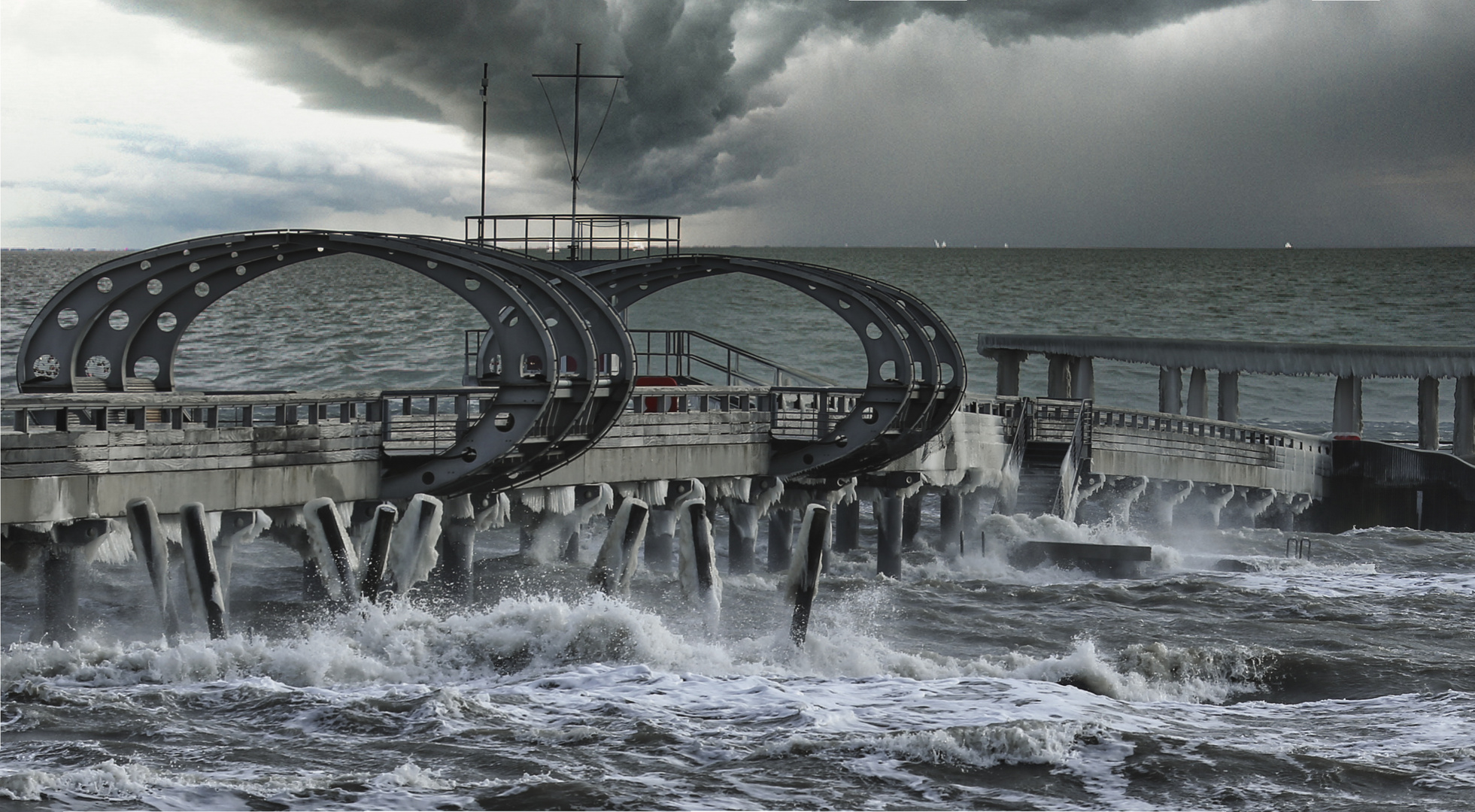 Kellenhusen Winter 21 Seebrücke 2  BG2T6237-B-2