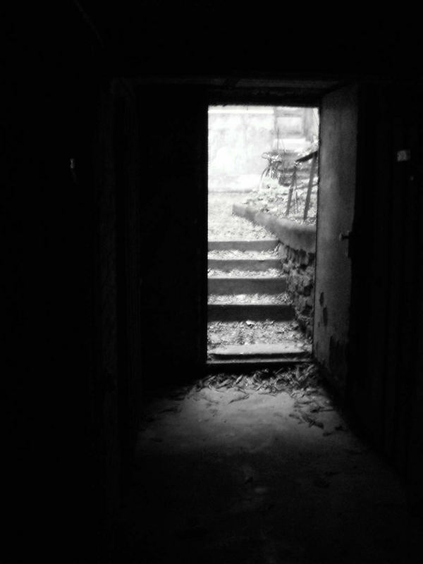 kellerkind Foto & Bild | emotionen, leise, youth Bilder auf fotocommunity