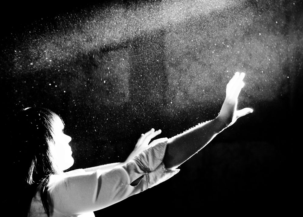 Kellerkind - Bild & Foto von Maik Dobbermann aus Schwarzweißfotografie